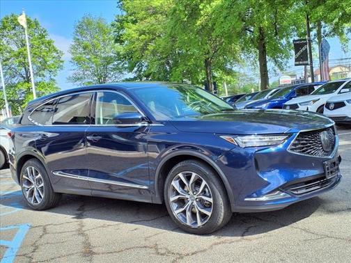 2022 Acura MDX w/Technology Package