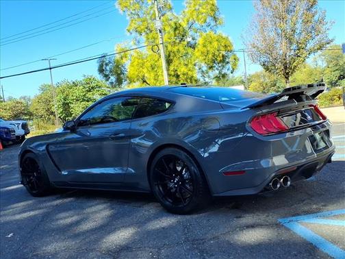 2018 Ford Shelby GT350 Base