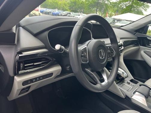 2024 Acura MDX w/Technology Package