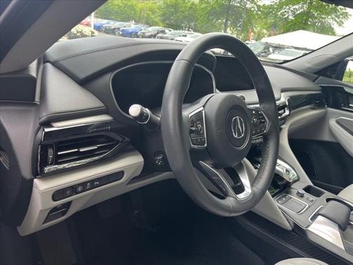 2024 Acura MDX w/Technology Package