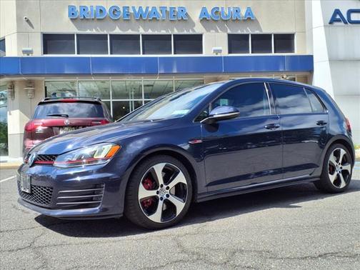 2016 Volkswagen Golf GTI SE w/Performance Pkg