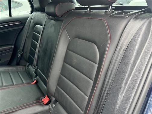 2016 Volkswagen Golf GTI SE w/Performance Pkg