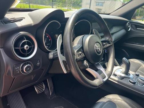 2022 Alfa Romeo Stelvio Sprint
