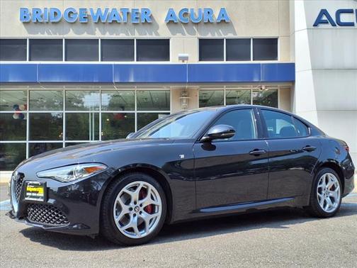 2022 Alfa Romeo Giulia Ti