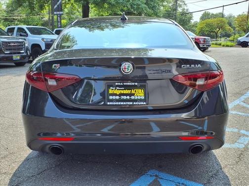 2022 Alfa Romeo Giulia Ti