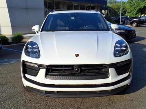 2022 Porsche Macan
