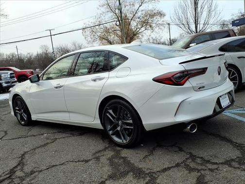 2025 Acura TLX 