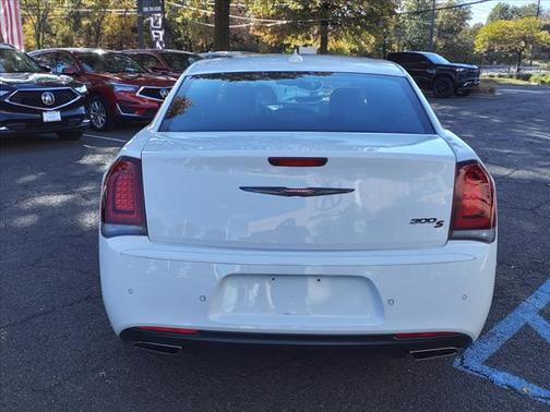 2022 Chrysler 300 S