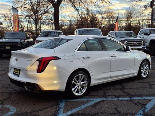 2024 Cadillac CT4 Luxury
