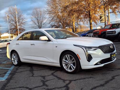 2024 Cadillac CT4 Luxury