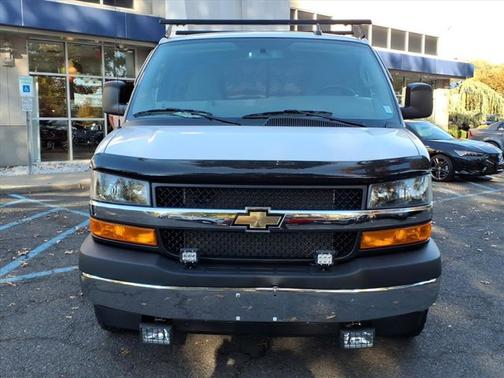 2023 Chevrolet Express 2500 2500