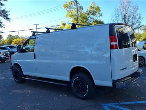 2023 Chevrolet Express 2500 2500