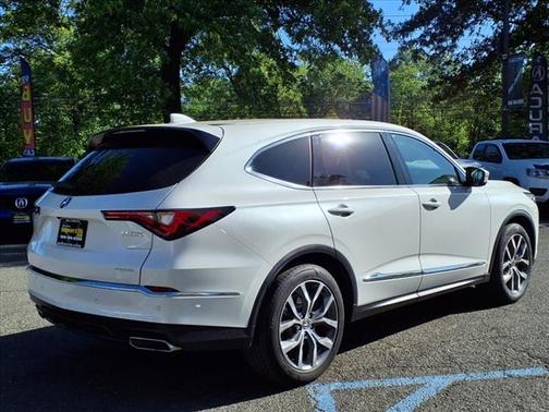 2023 Acura MDX w/Technology Package