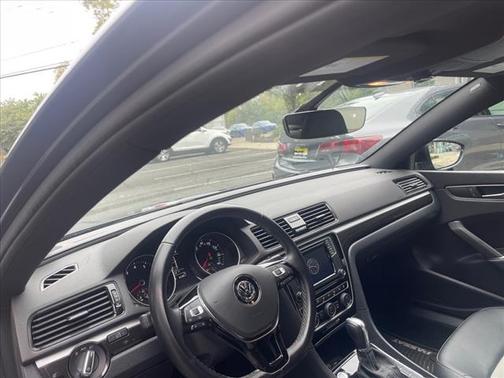 2018 Volkswagen Passat 3.6L V6 GT