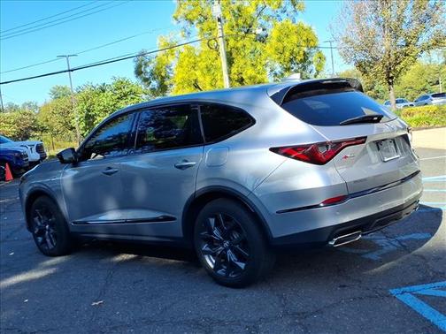 2022 Acura MDX w/A-Spec Package