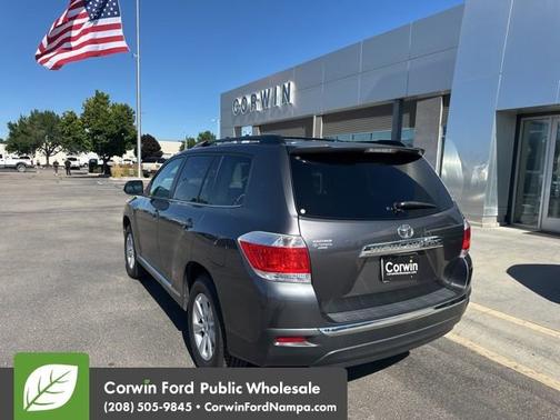 2011 Toyota Highlander SE