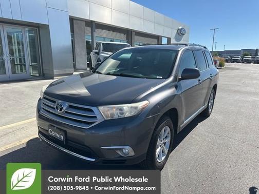 2011 Toyota Highlander SE