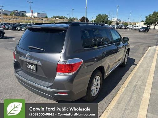 2011 Toyota Highlander SE