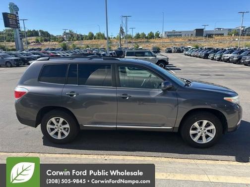 2011 Toyota Highlander SE