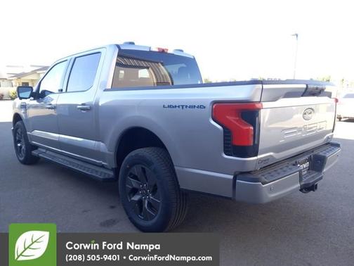 2025 Ford F-150 Lightning Flash