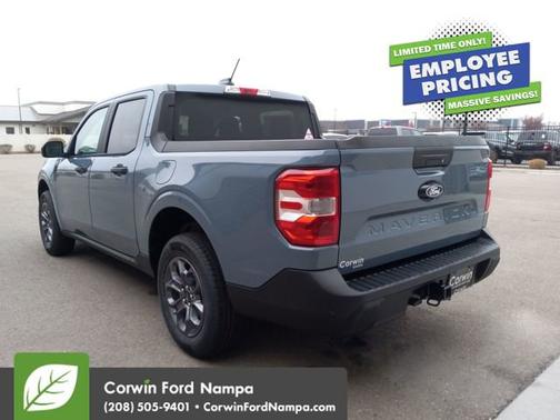 Azure Gray Metallic Tri-Coat 2026 Ford Maverick XLT