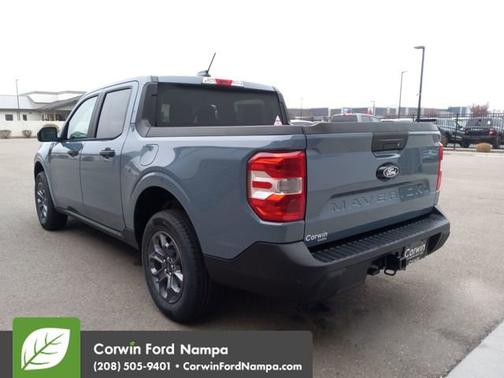 Azure Gray Metallic Tri-Coat 2026 Ford Maverick XLT