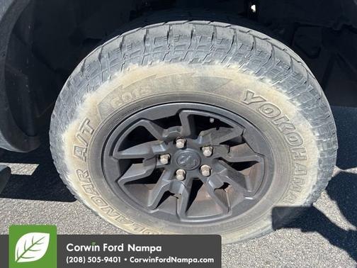 Bright White Clearcoat 2021 RAM 1500 Classic Warlock