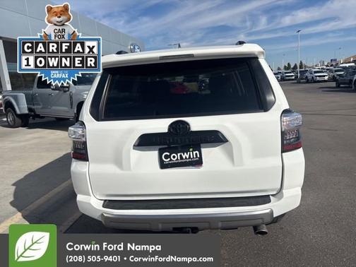 2022 Toyota 4Runner TRD Off Road