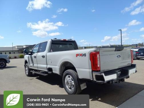 2025 Ford F-350 XLT