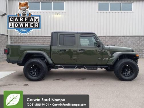 2022 Jeep Gladiator Overland