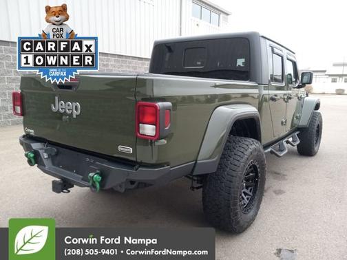 2022 Jeep Gladiator Overland