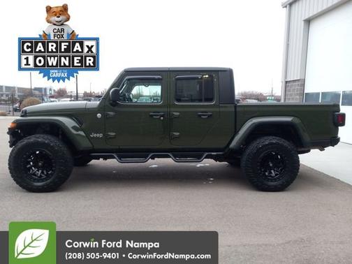 2022 Jeep Gladiator Overland