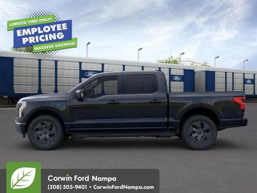 2025 Ford F-150 Lightning LARIAT