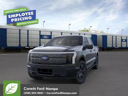 2025 Ford F-150 Lightning LARIAT
