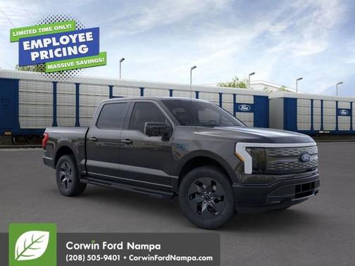 2025 Ford F-150 Lightning LARIAT