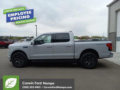 2025 Ford F-150 Lightning LARIAT