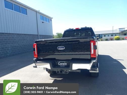 2025 Ford F-350 LARIAT