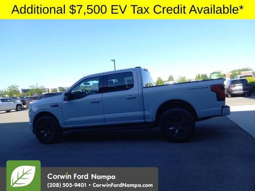 2025 Ford F-150 Lightning Flash