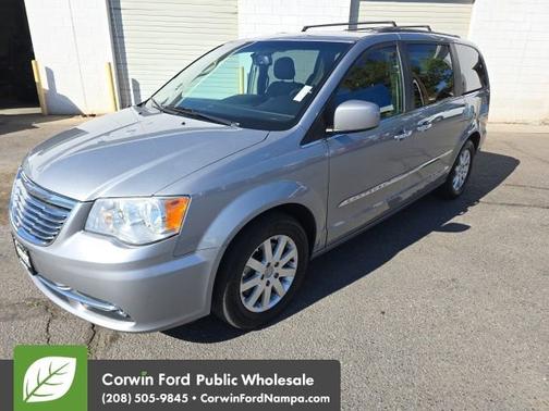 2015 Chrysler Town & Country Touring