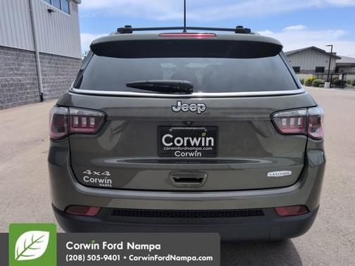 Olive Green Pearlcoat 2018 Jeep Compass Latitude