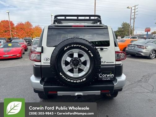 2012 Toyota FJ Cruiser Base