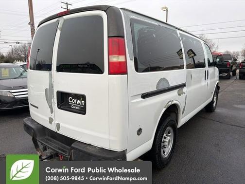 2003 Chevrolet Express 3500 Base