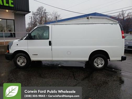 2003 Chevrolet Express 3500 Base