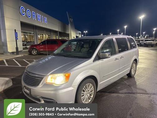 2012 Chrysler Town & Country Limited