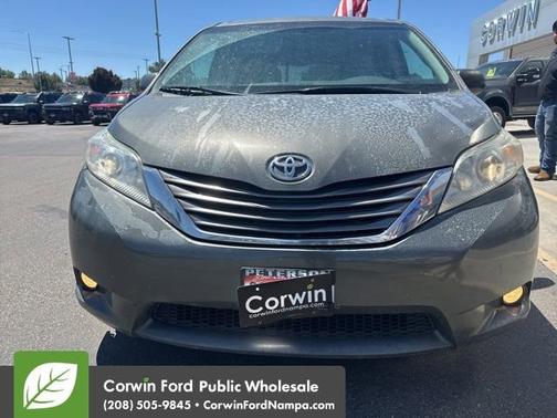 2011 Toyota Sienna XLE
