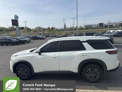 2023 Nissan Pathfinder S