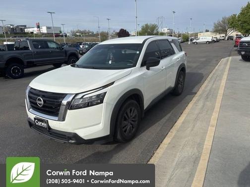 2023 Nissan Pathfinder S