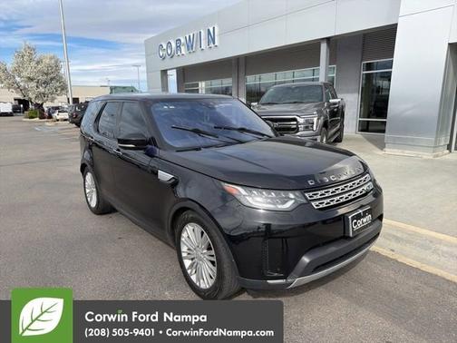 Black 2018 Land Rover Discovery HSE LUXURY