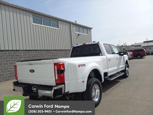2025 Ford F-350 LARIAT