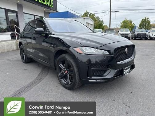 2017 Jaguar F-PACE 35t R-Sport